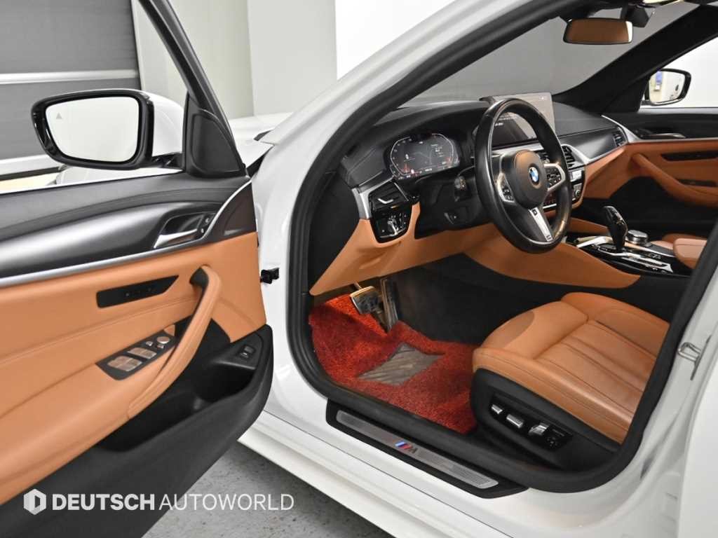 BMW 5시리즈 5시리즈 (G30) 520i M 스포츠 이미지 11