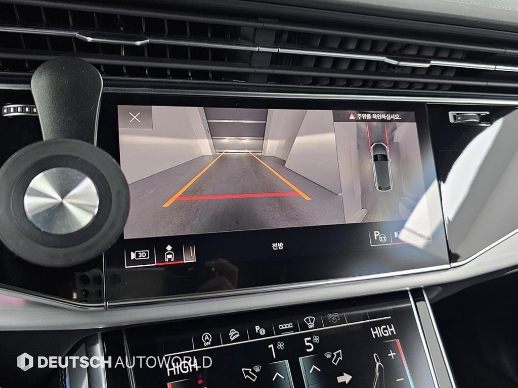 아우디 Q8 55 TFSI 콰트로 프리미엄 이미지 15