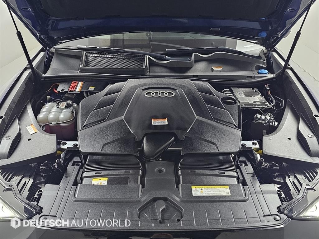 아우디 Q8 55 TFSI 콰트로 프리미엄 이미지 6