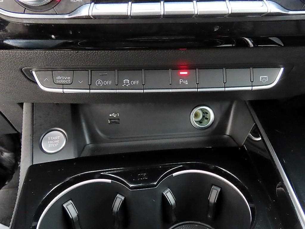 아우디 A4 A4 (B9) 45 TFSI 콰트로 프리미엄 이미지 13
