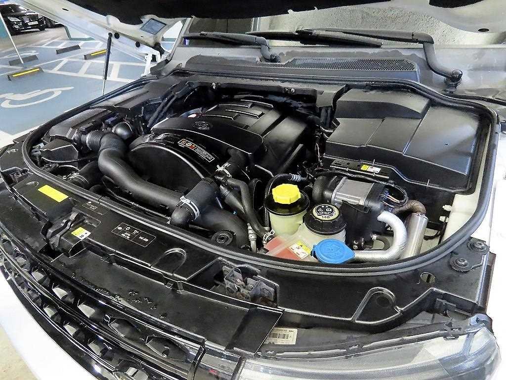 랜드로버 디스커버리 디스커버리4 3.0 SDV6 SE 이미지 19