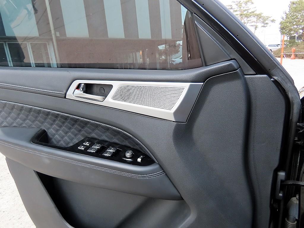 KG모빌리티(쌍용) 렉스턴 올 뉴 렉스턴 (Y450) 디젤 2.2 4WD 프레스티지 이미지 11