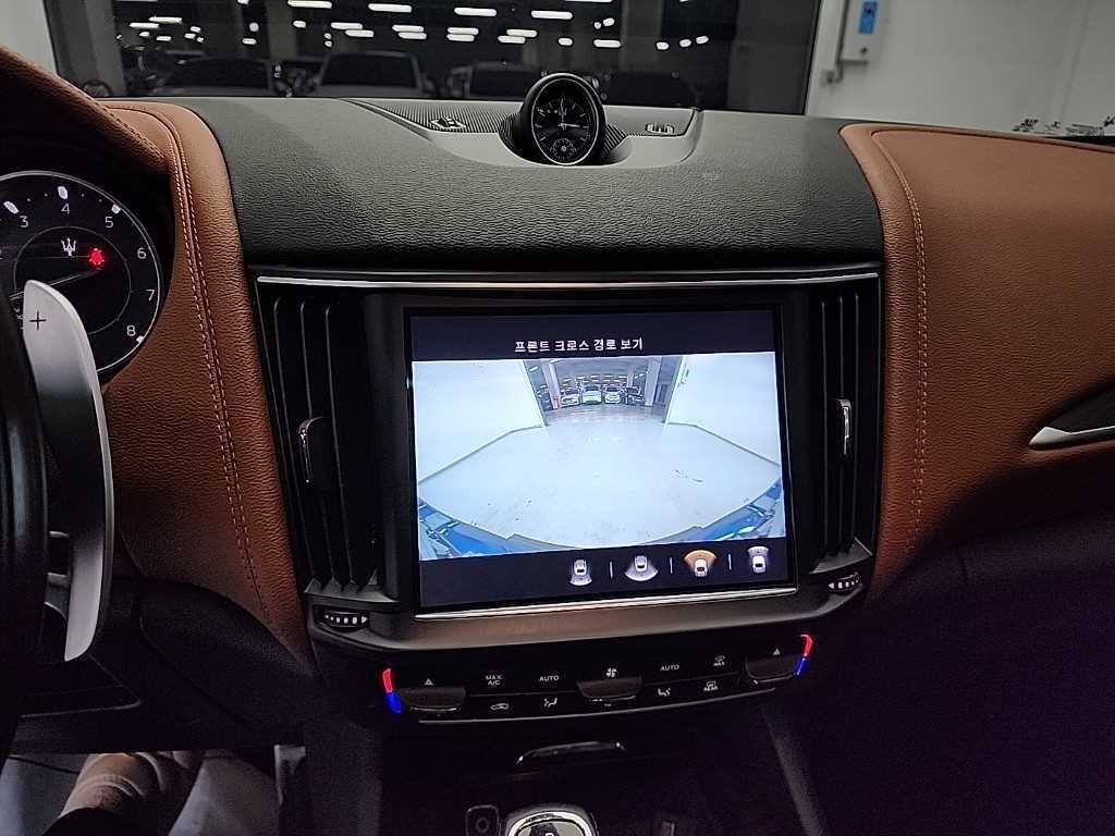 마세라티 르반떼 2.0 GT AWD 이미지 10