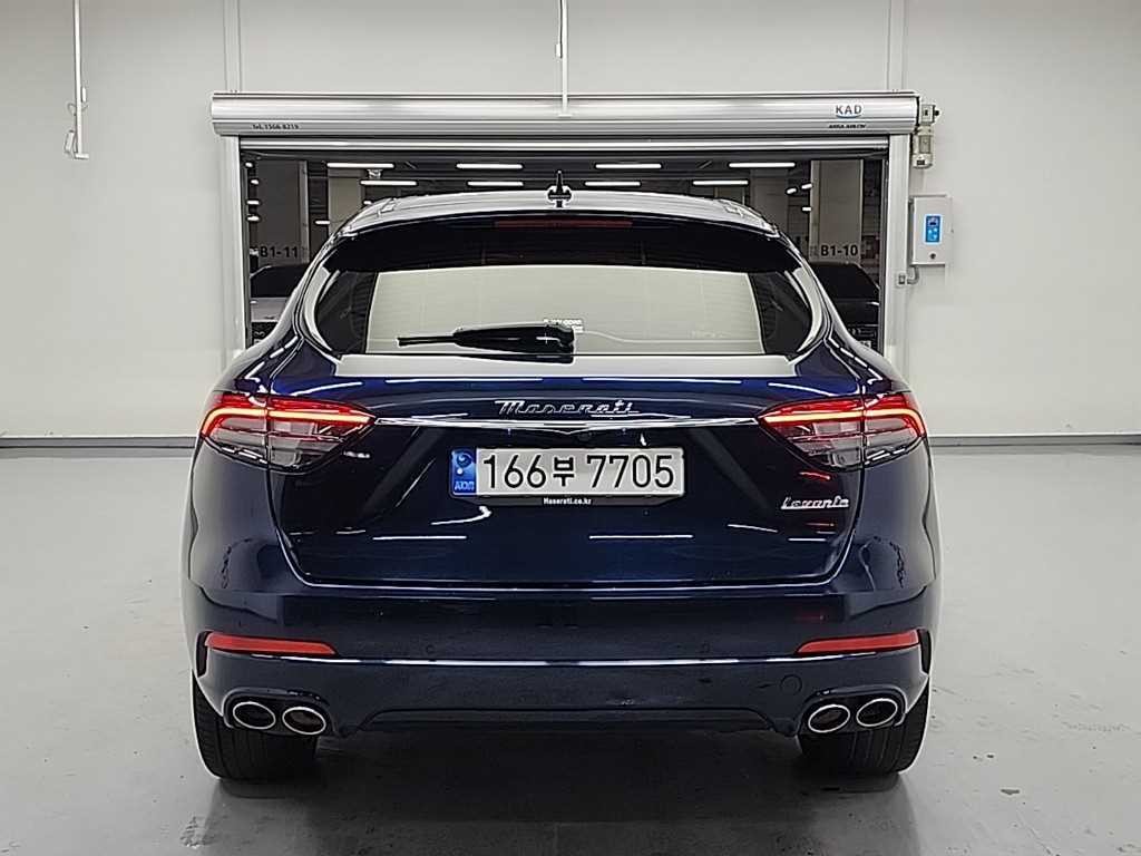 마세라티 르반떼 2.0 GT AWD 이미지 3