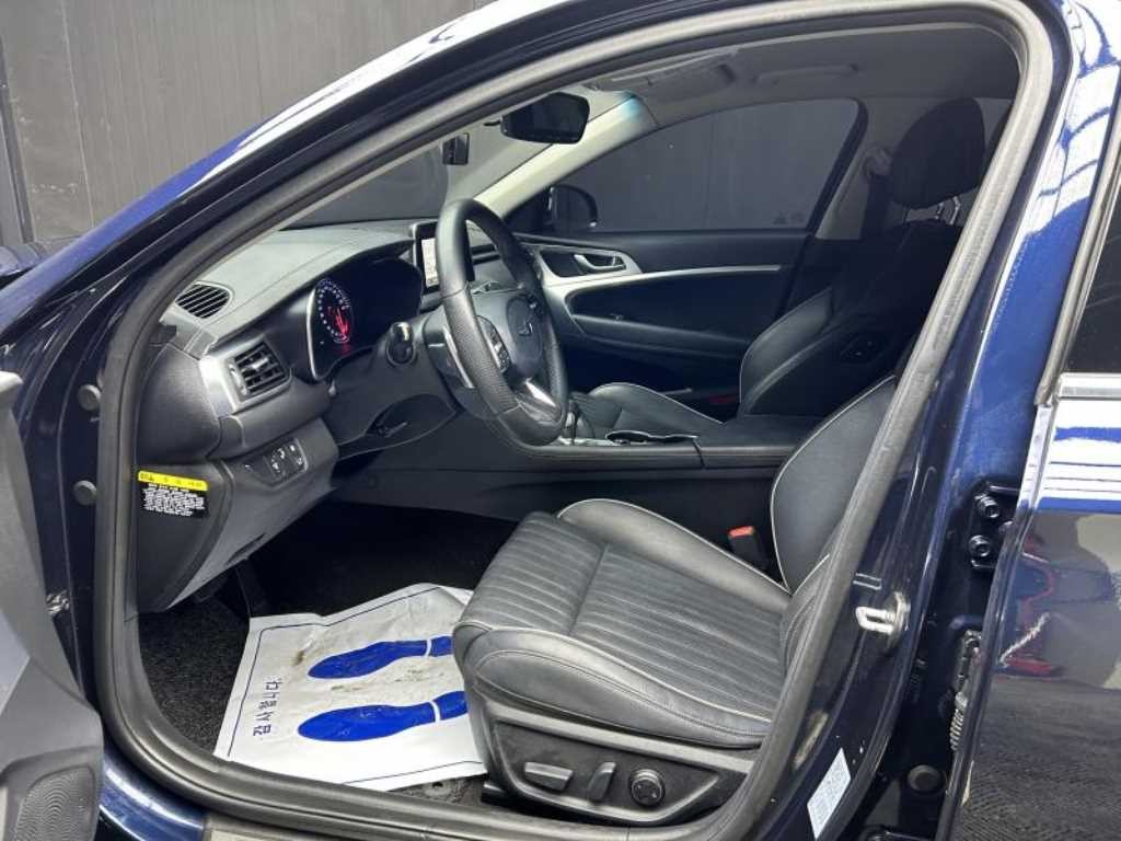 제네시스 G70 2.0T 엘리트 이미지 5