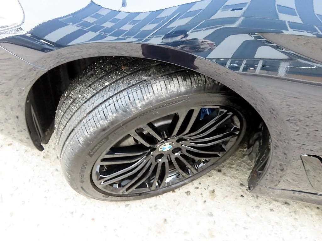 BMW 5시리즈 5시리즈 (G30) 530d M 스포츠 이미지 20