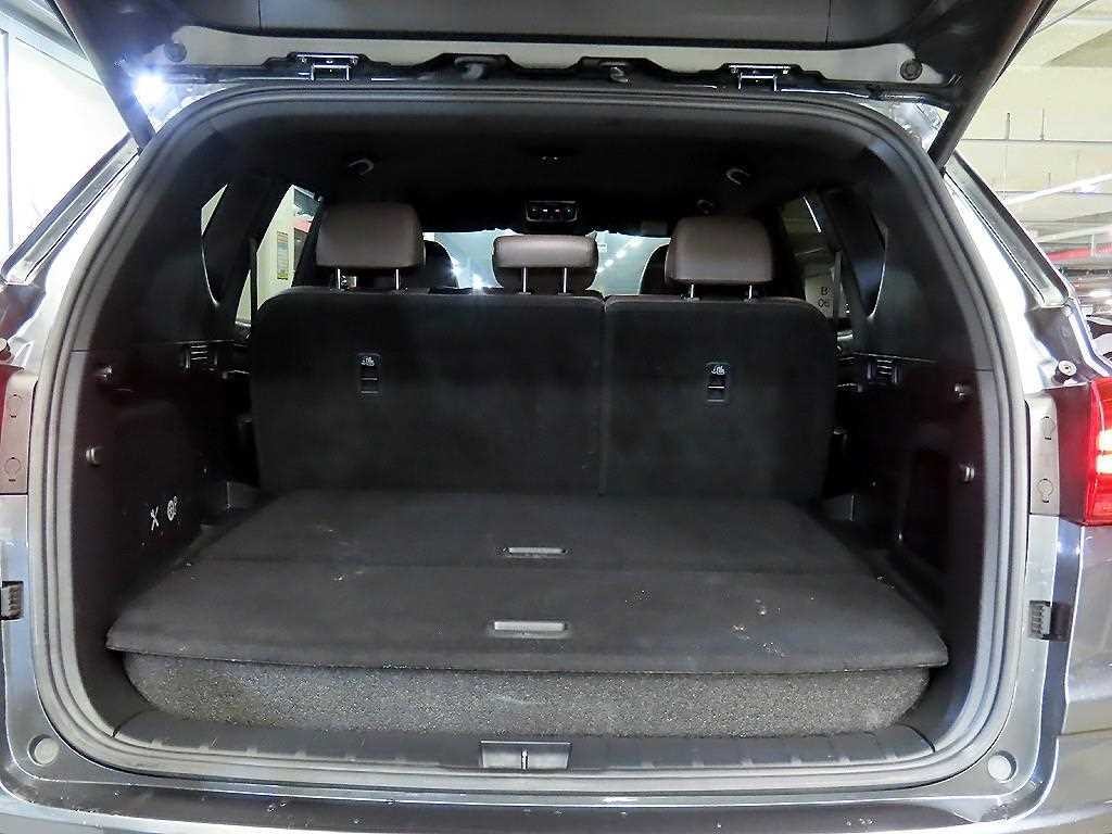 KG모빌리티(쌍용) 렉스턴 올 뉴 렉스턴 (Y450) 디젤 2.2 4WD 시그니처 이미지 16