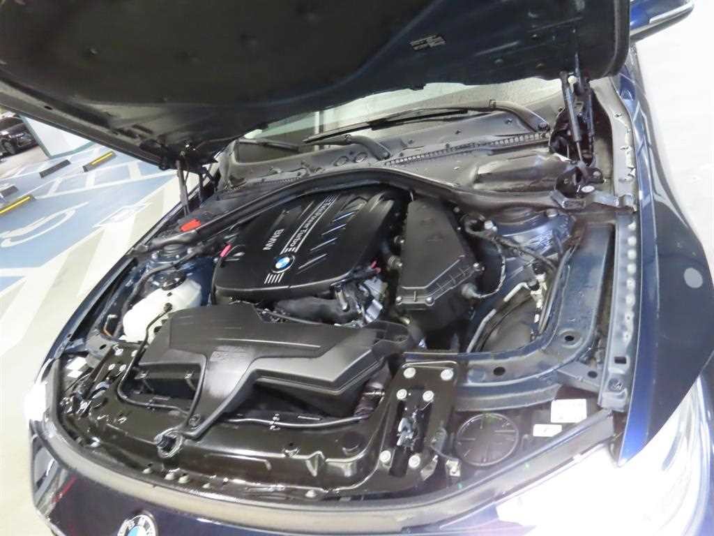 BMW 4시리즈 4시리즈 (F32) 420d 쿠페 럭셔리 이미지 18