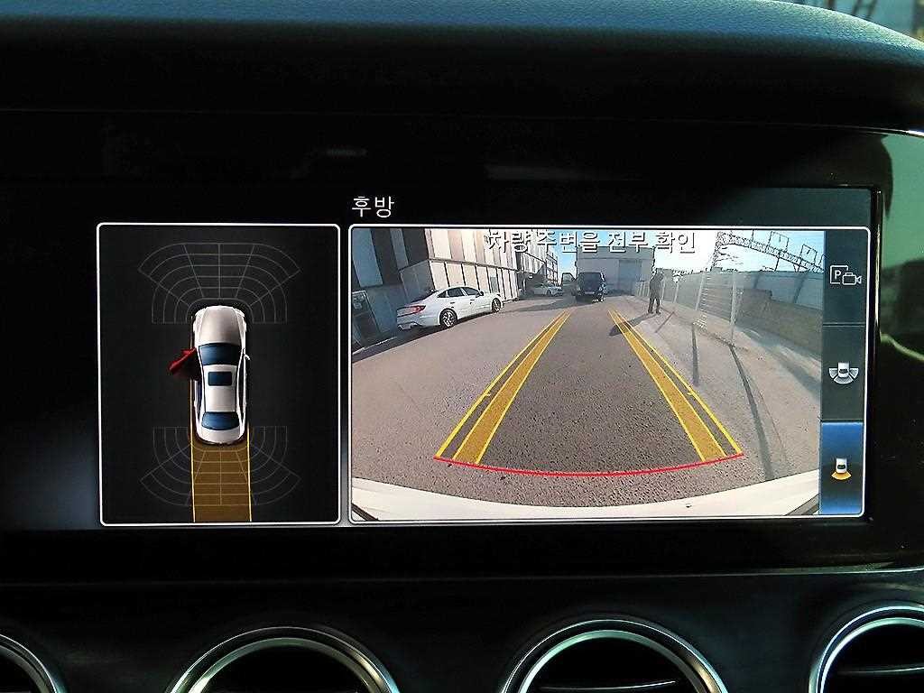 벤츠 E 클래스 E-클래스 W213 E220d 아방가르드 이미지 14