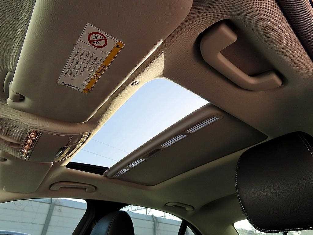 벤츠 E 클래스 E-클래스 W213 E220d 아방가르드 이미지 18