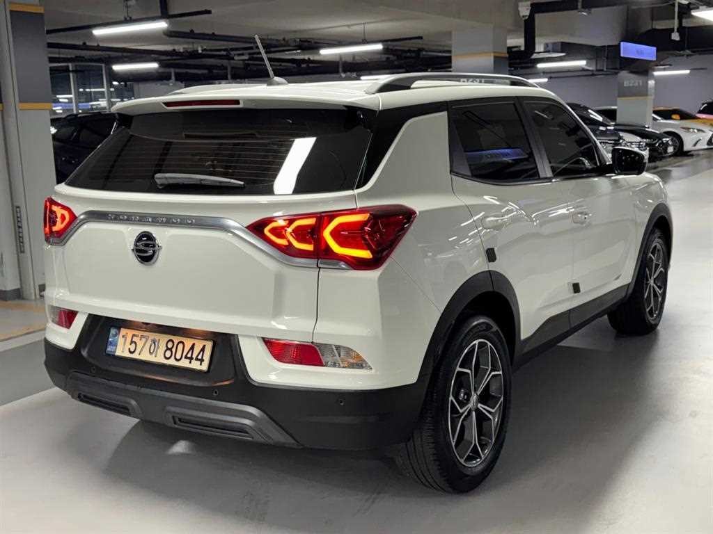 KG모빌리티(쌍용) 코란도 뷰티풀코란도 2WD 디젤 1.6 C5 이미지 6