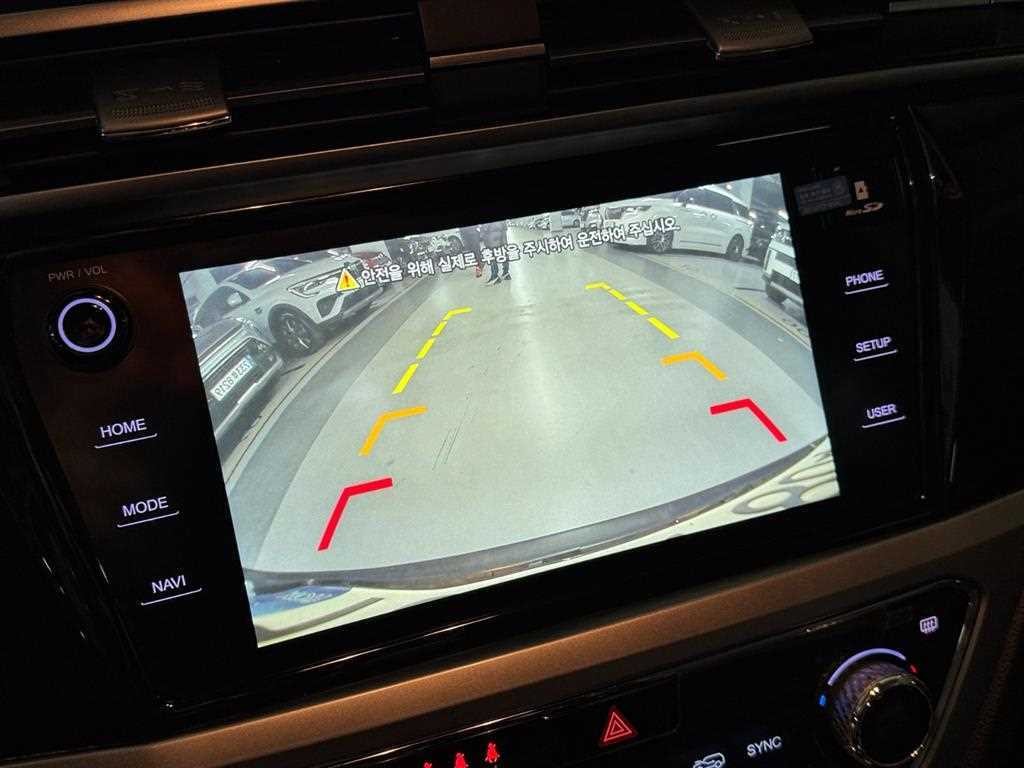 KG모빌리티(쌍용) 코란도 뷰티풀코란도 2WD 디젤 1.6 C5 이미지 9