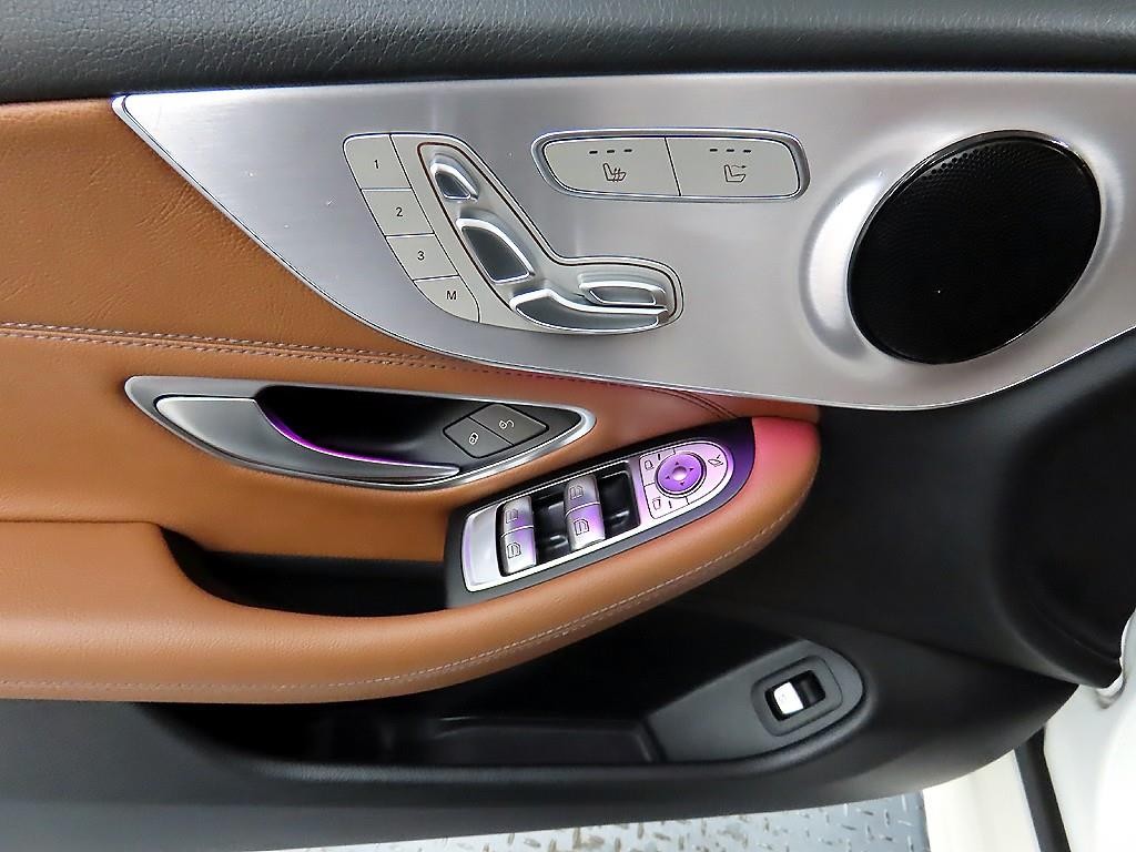벤츠 C 클래스 C클래스 W205 C200 카브리올레 이미지 11