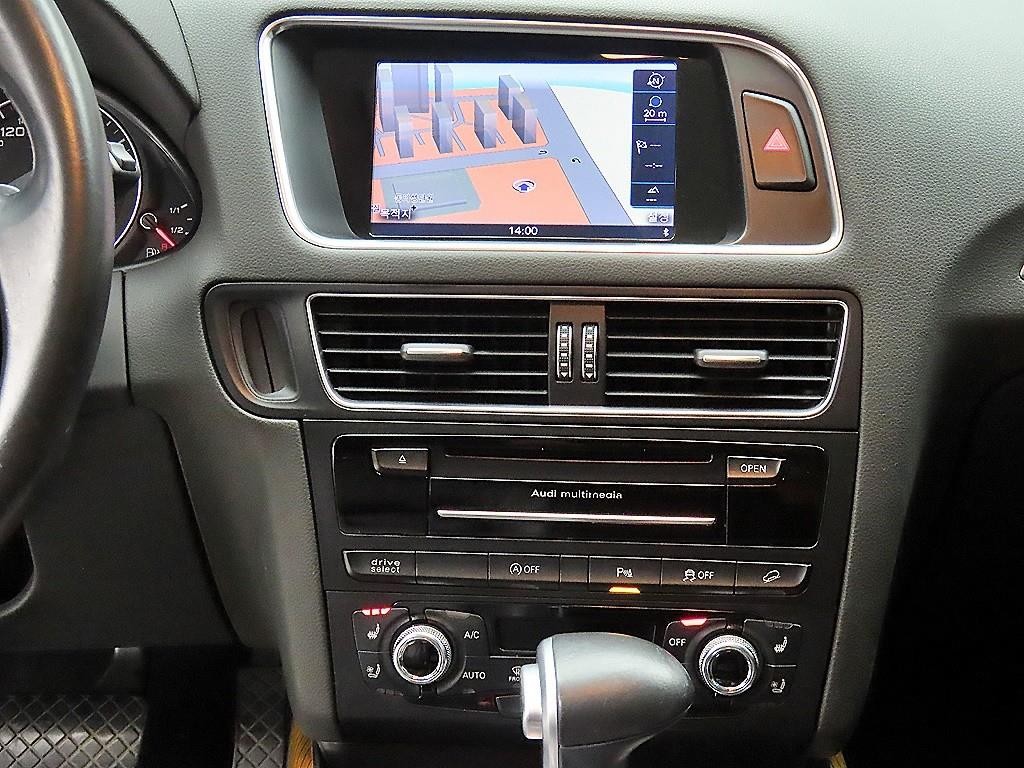 아우디 Q5 45 TDI 콰트로 다이나믹 이미지 12