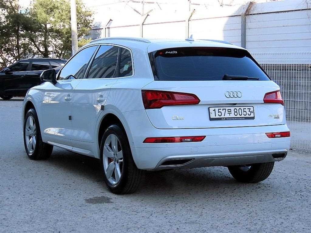 아우디 Q5 Q5 (FY) 45 TFSI 콰트로 프리미엄 이미지 3