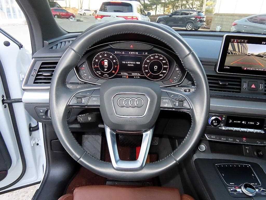 아우디 Q5 Q5 (FY) 45 TFSI 콰트로 프리미엄 이미지 8