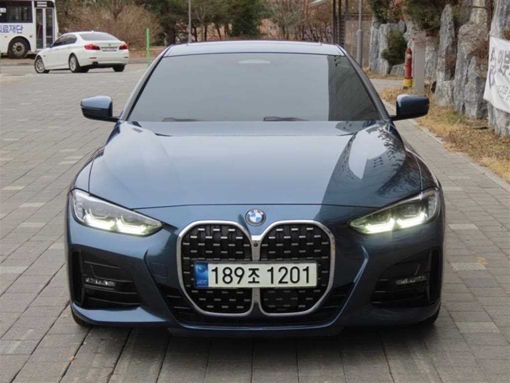 BMW 4시리즈 4시리즈 (G22) 420i 쿠페 M 스포츠 이미지 1