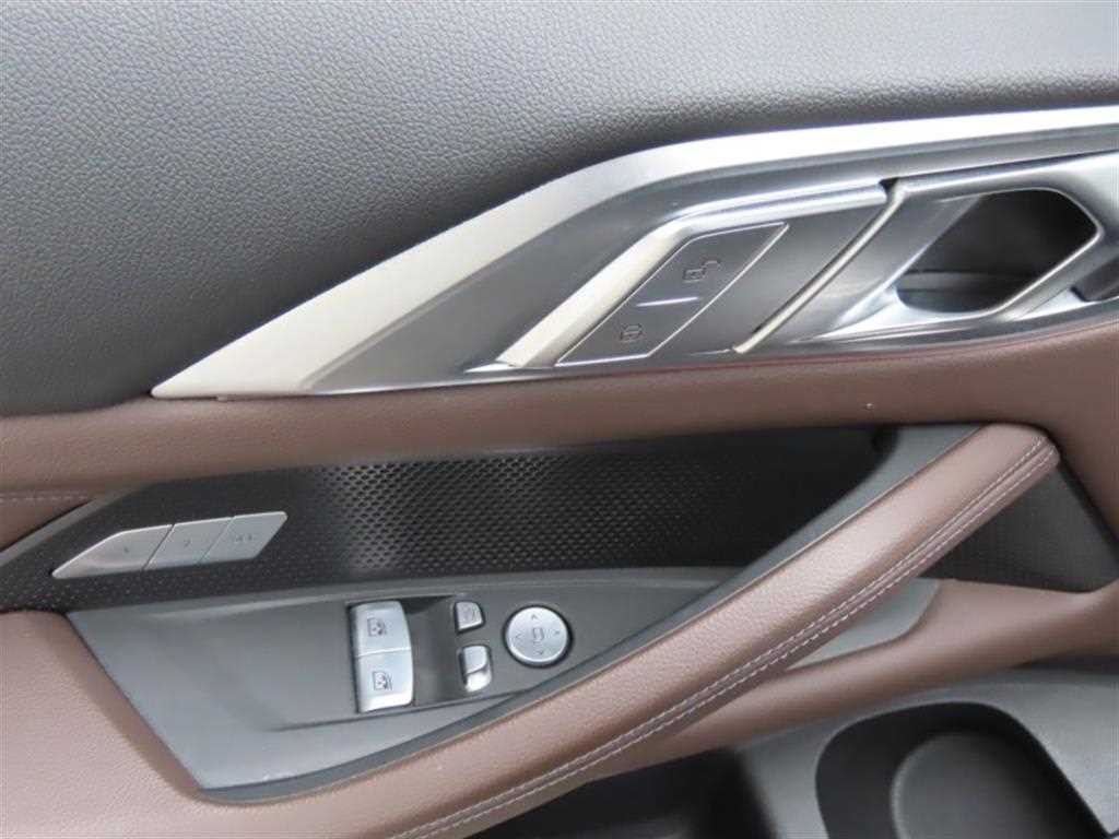 BMW 4시리즈 4시리즈 (G22) 420i 쿠페 M 스포츠 이미지 12