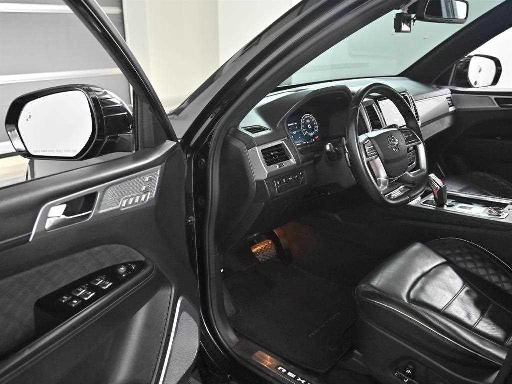 KG모빌리티(쌍용) 렉스턴 올 뉴 렉스턴 (Y450) 디젤 2.2 4WD 더 블랙 이미지 11