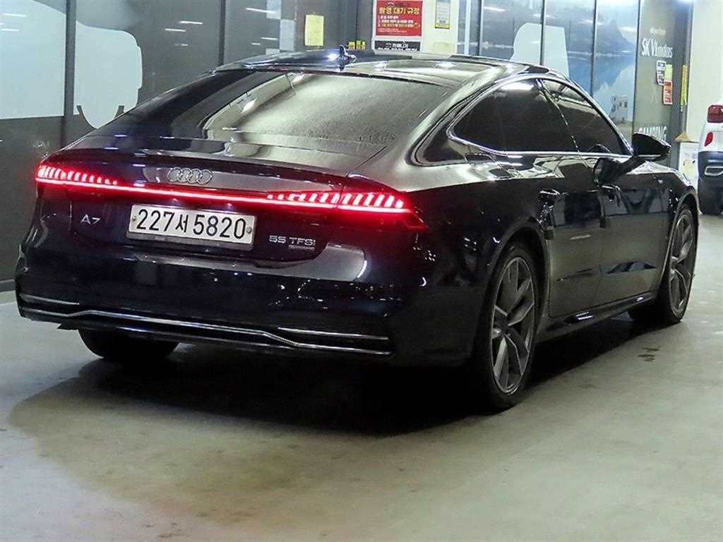 아우디 A7 A7 (4K) 55 TFSI 콰트로 프리미엄 이미지 4