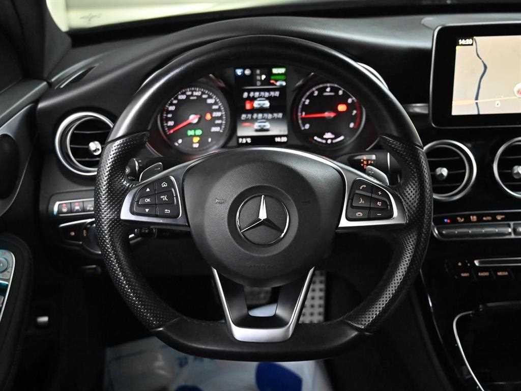 벤츠 C 클래스 C클래스 W205 C350e 이미지 13