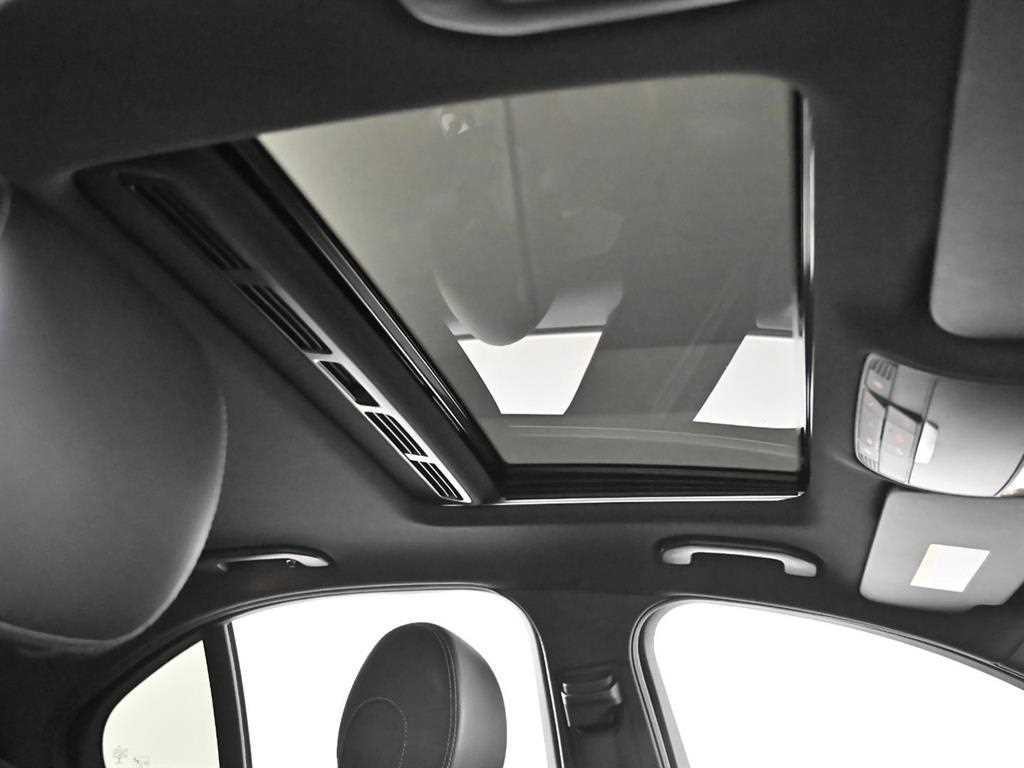 벤츠 C 클래스 C클래스 W205 C350e 이미지 19