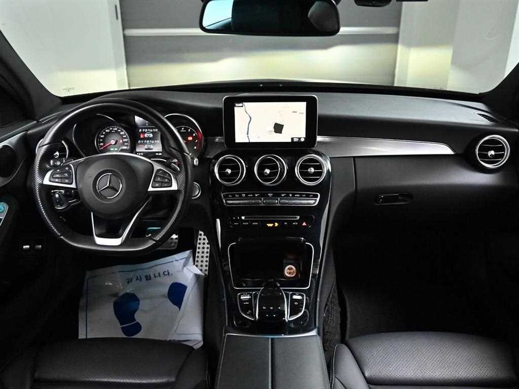 벤츠 C 클래스 C클래스 W205 C350e 이미지 7