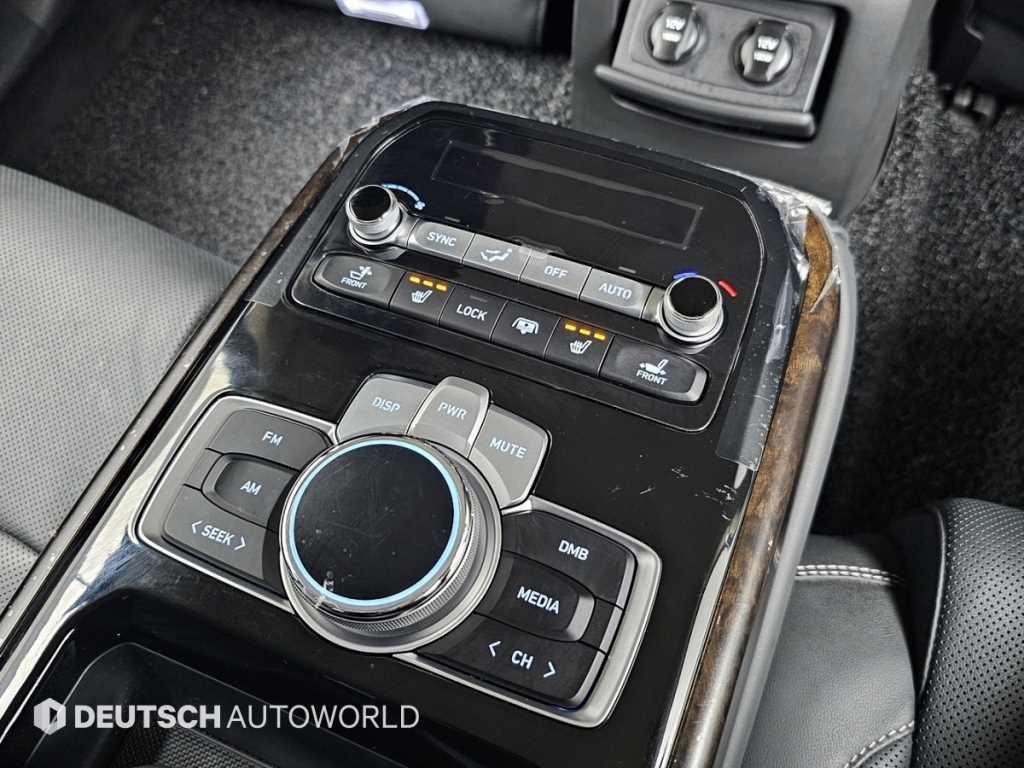 제네시스 G90 3.8 GDI AWD 프리미엄 럭셔리 이미지 16