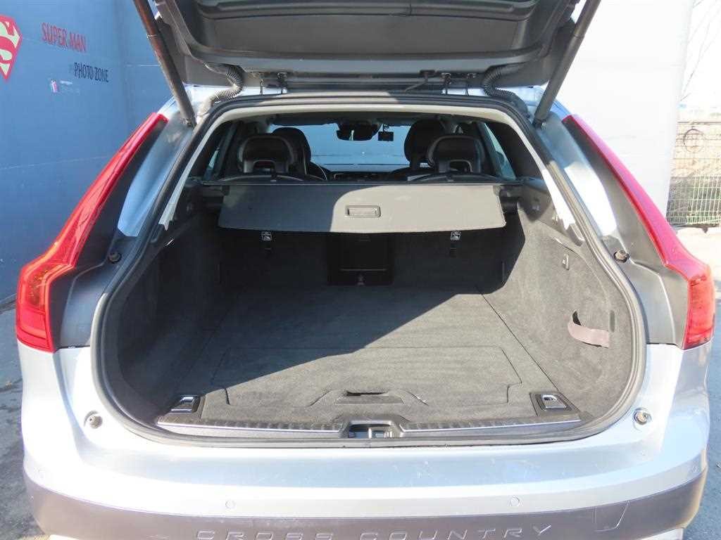 볼보 V90 V90 크로스컨트리 D5 AWD 이미지 5