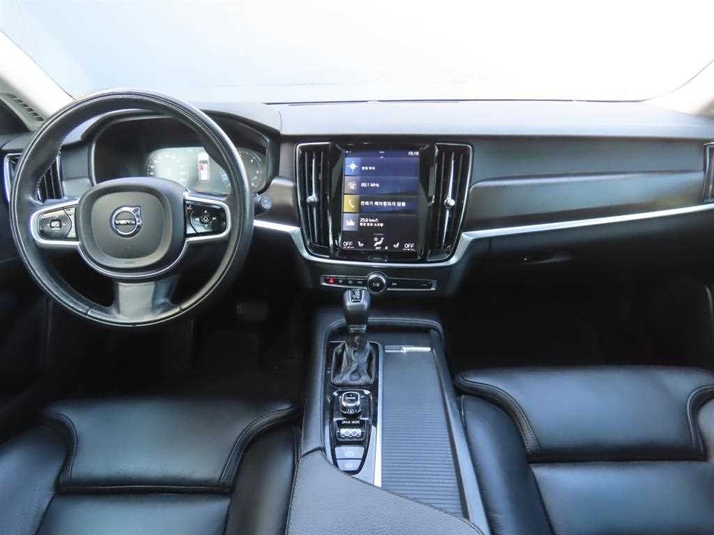 볼보 V90 V90 크로스컨트리 D5 AWD 이미지 8