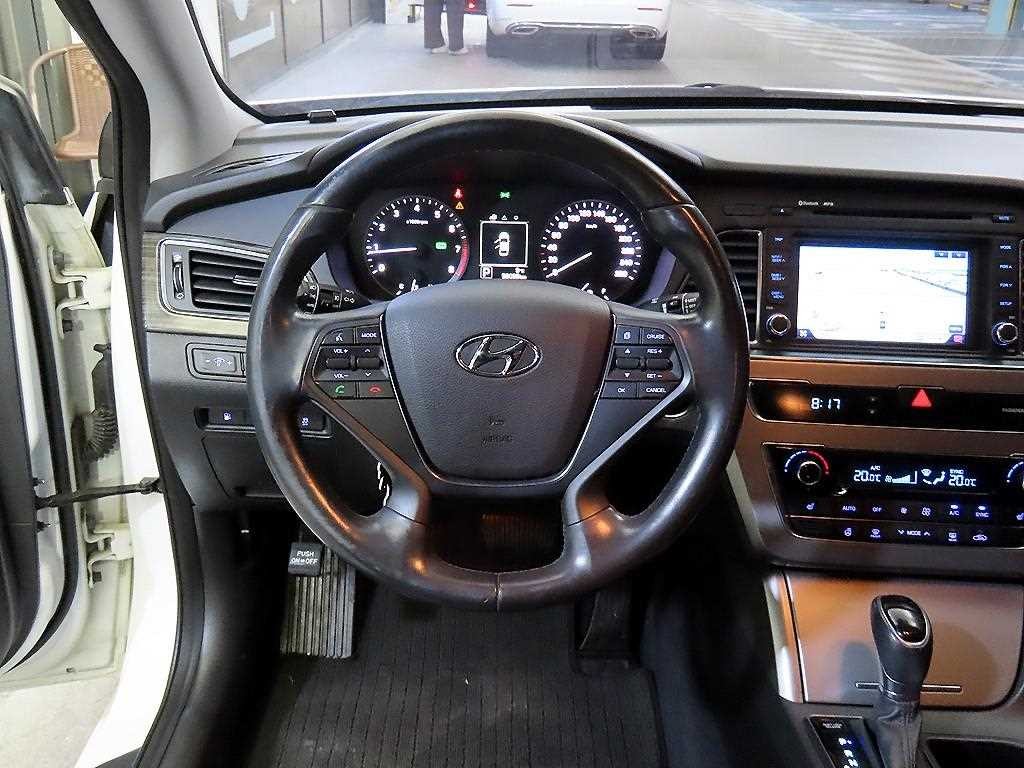 현대 쏘나타 LF 쏘나타 2.0 스마트 기본형 이미지 8