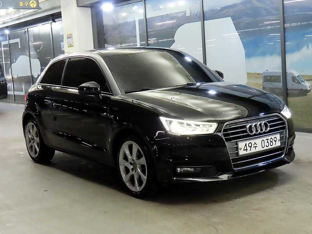 아우디 A1 30 TDI 스포트 프리미엄 이미지 1