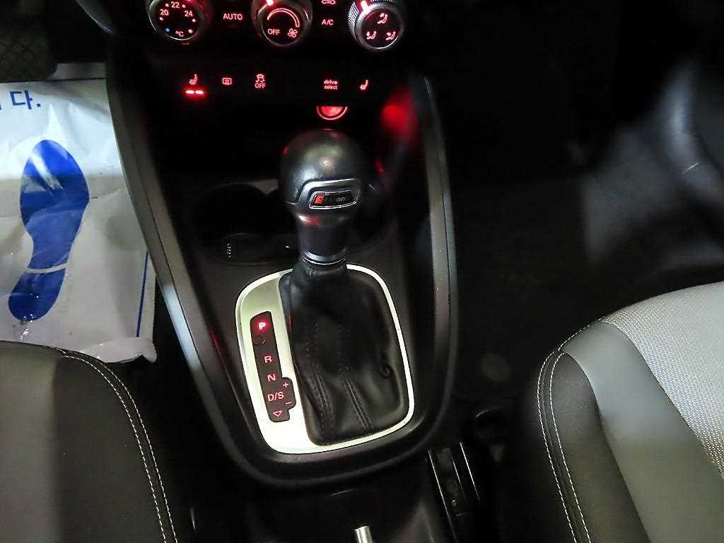 아우디 A1 30 TDI 스포트 프리미엄 이미지 12