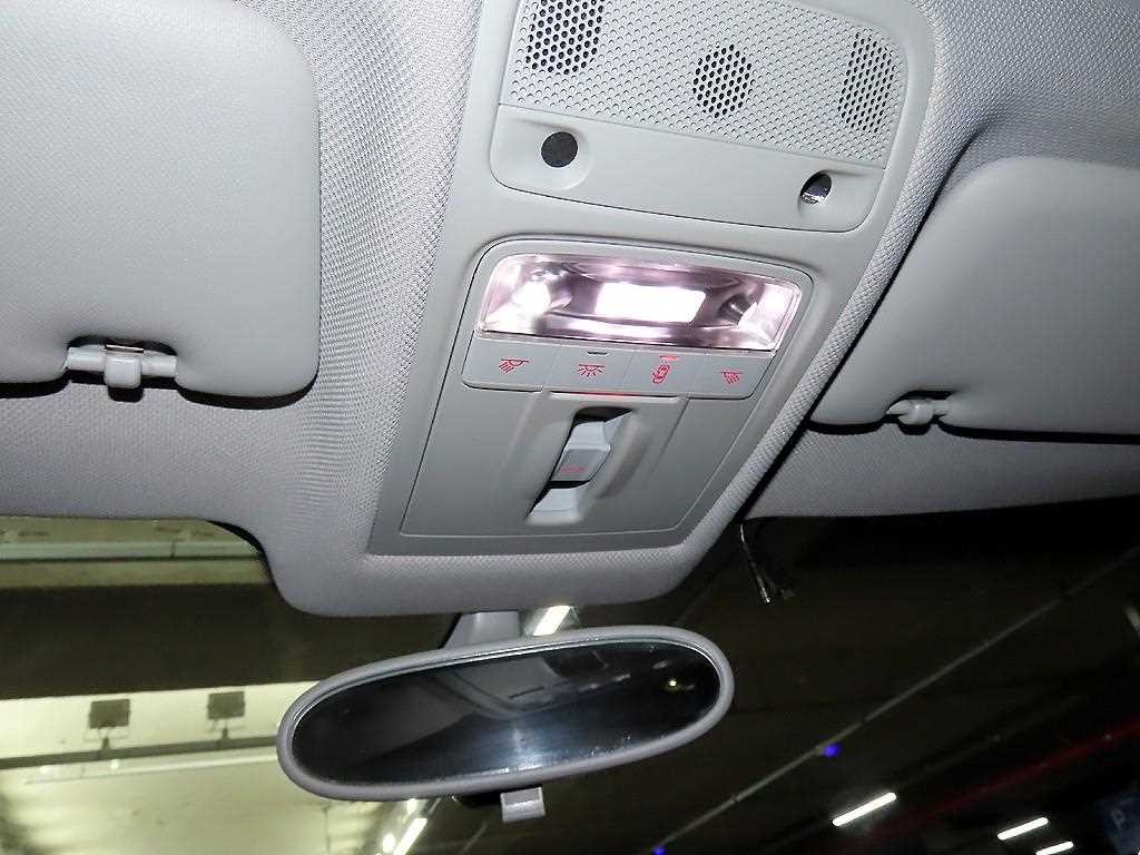 아우디 A1 30 TDI 스포트 프리미엄 이미지 14