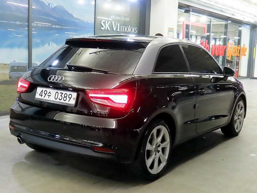 아우디 A1 30 TDI 스포트 프리미엄 이미지 4