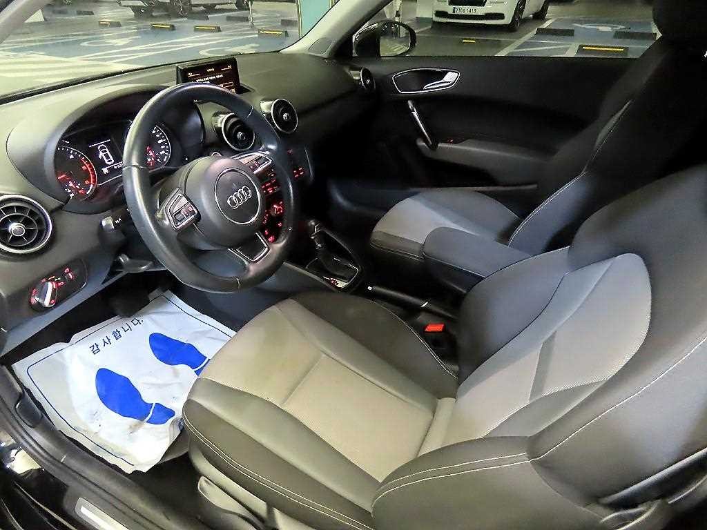 아우디 A1 30 TDI 스포트 프리미엄 이미지 7