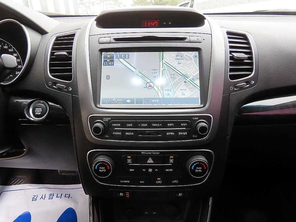 기아 쏘렌토 뉴 쏘렌토 R 2WD 2.0 리미티드 이미지 14