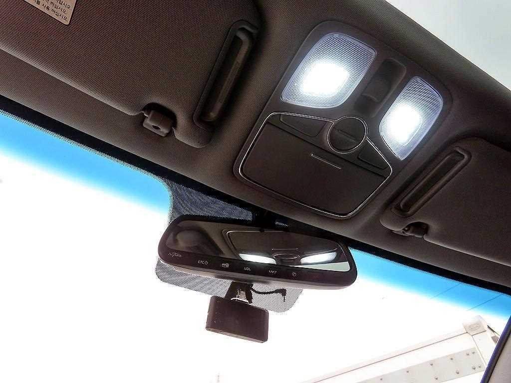 기아 쏘렌토 뉴 쏘렌토 R 2WD 2.0 리미티드 이미지 16