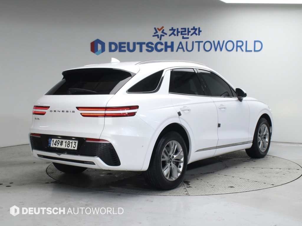 제네시스 GV70 2.2 디젤 2WD 이미지 2
