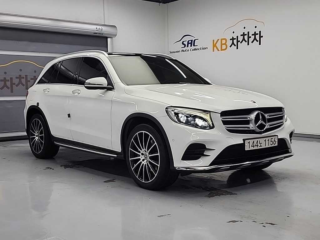 벤츠 GLC 클래스 GLC클래스 X253 GLC 300 4MATIC AMG LINE 이미지 4