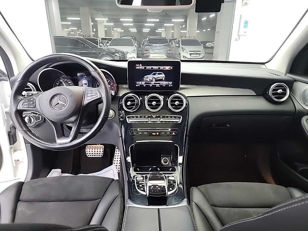 벤츠 GLC 클래스 GLC클래스 X253 GLC 300 4MATIC AMG LINE 이미지 7