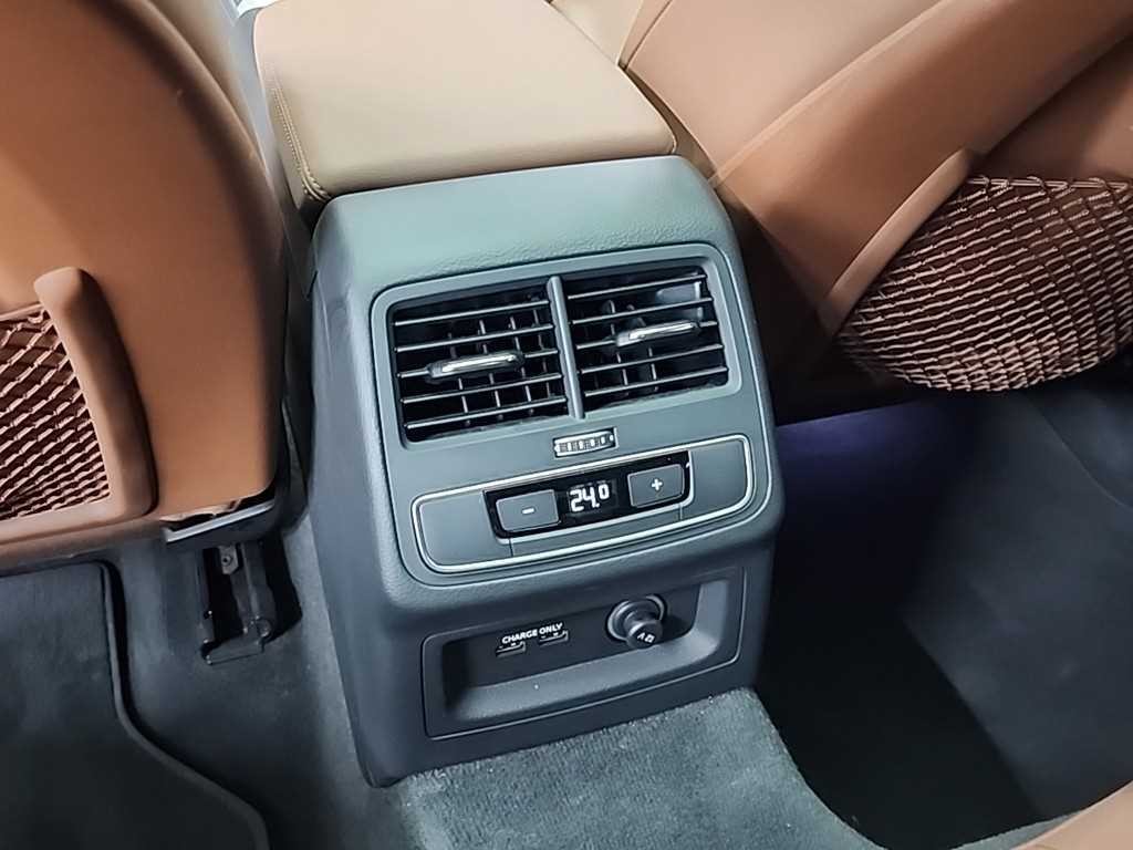 아우디 A5 A5 (F5) 40 TFSI 콰트로 스포트백 이미지 13