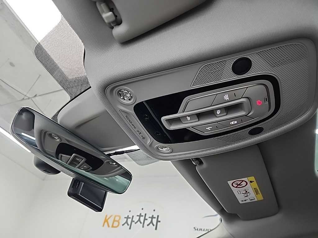 아우디 A5 A5 (F5) 40 TFSI 콰트로 스포트백 이미지 17