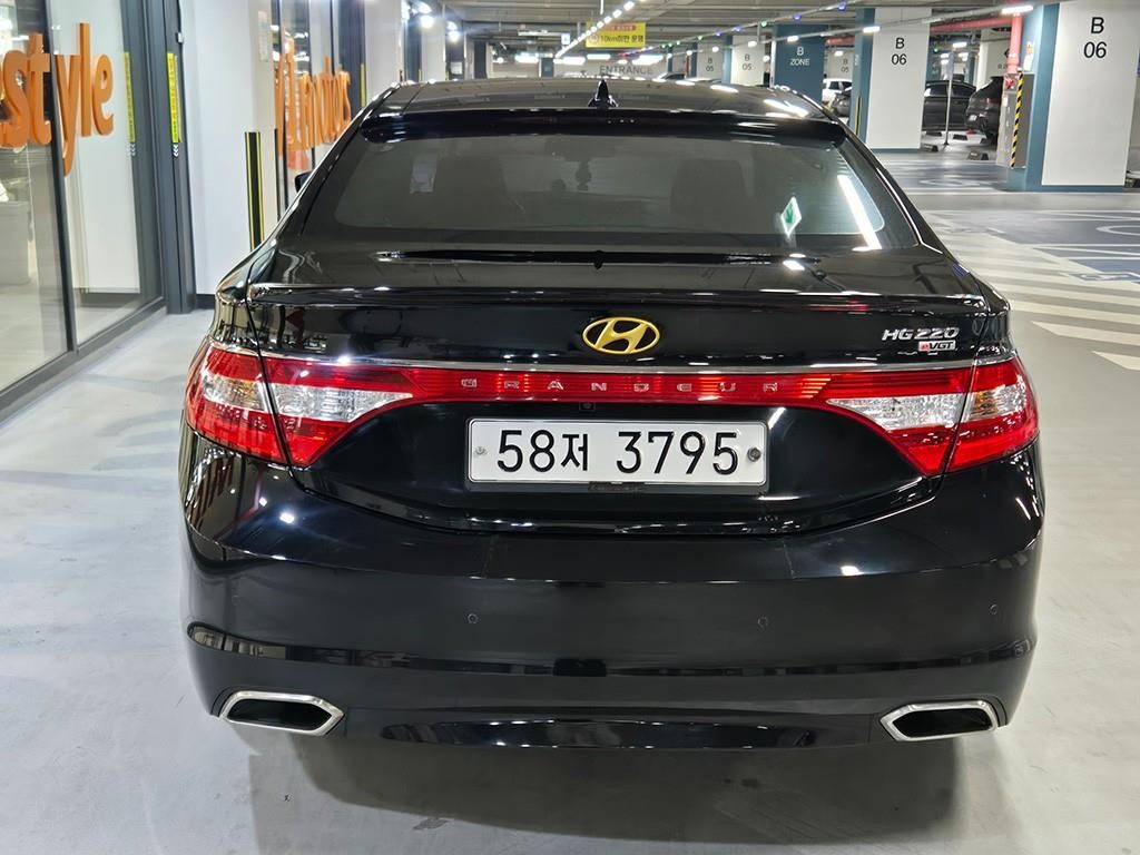 현대 그랜저 그랜저 HG HG220 PREMIUM 이미지 4