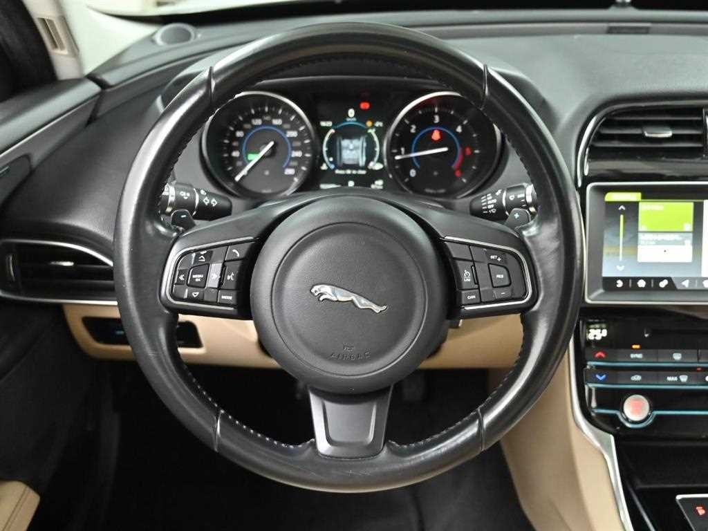 재규어 XE 2.0D 프레스티지 AWD 이미지 14