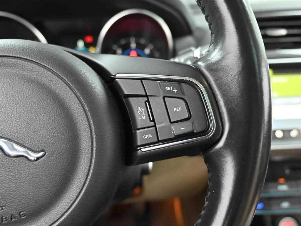 재규어 XE 2.0D 프레스티지 AWD 이미지 18