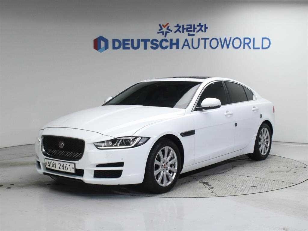 재규어 XE 2.0D 프레스티지 AWD 이미지 2