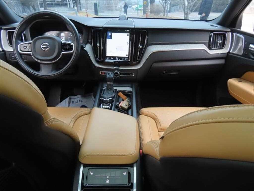 볼보 XC60 XC60(2세대) T6 AWD 인스크립션 이미지 15