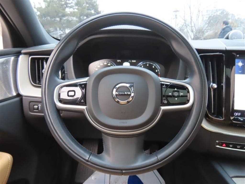 볼보 XC60 XC60(2세대) T6 AWD 인스크립션 이미지 16