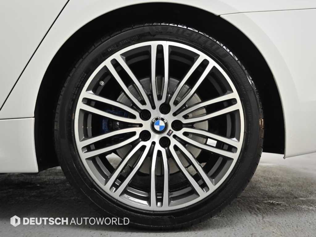 BMW 5시리즈 5시리즈 (G30) 530i M 스포츠 플러스 이미지 5